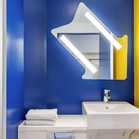 Hotel Ibis Budget Airport *