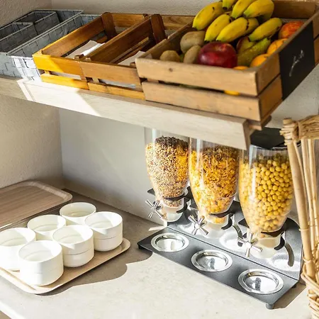 Ibis Budget Airport Hotel *