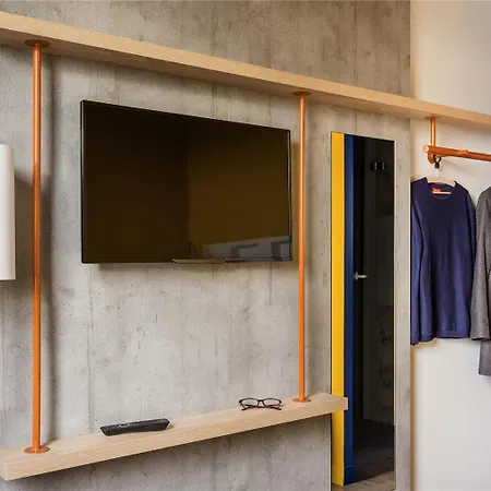 Ibis Budget Charleroi Airport *