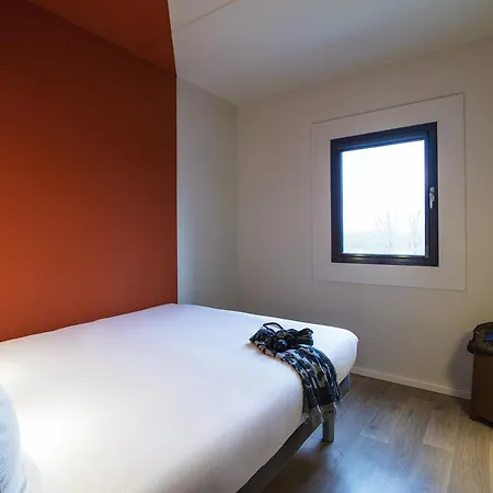 Ibis Budget Charleroi Airport *