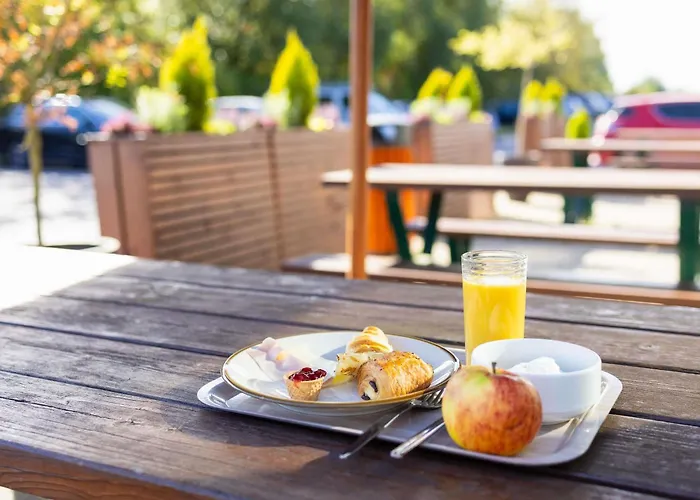 Ibis Budget Airport Hotel *