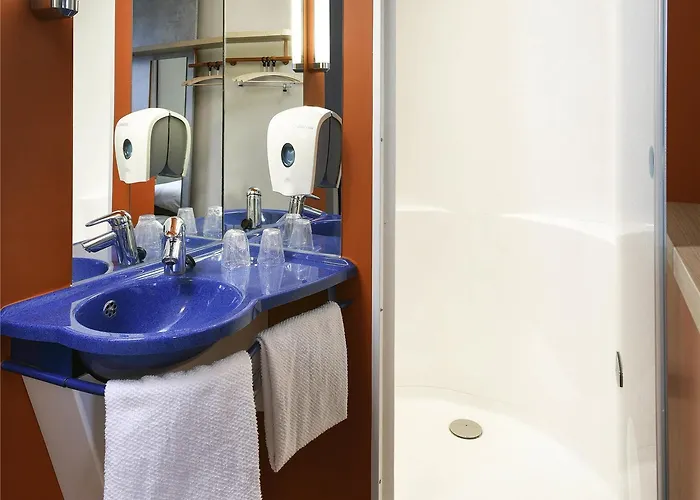 Hotel Ibis Budget Airport *