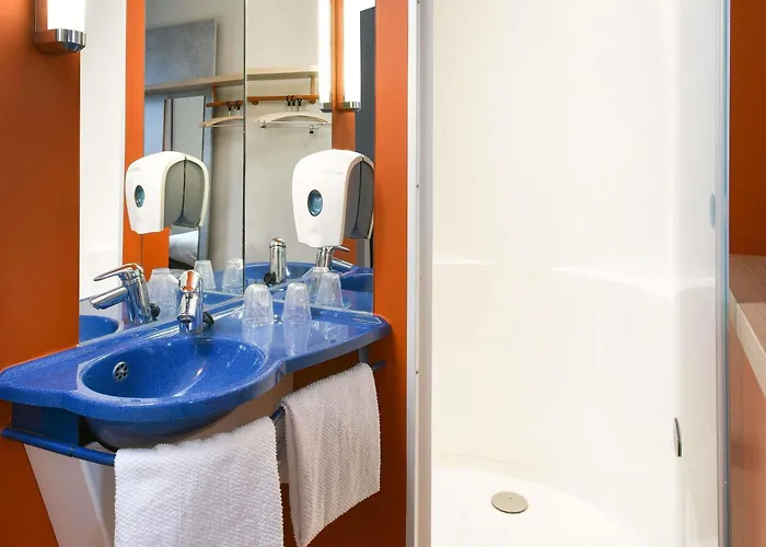 Hotel Ibis Budget Airport *