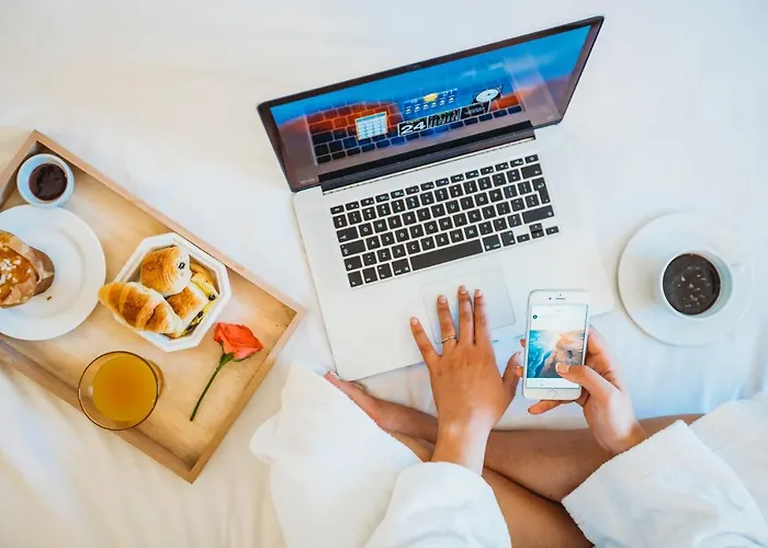 Ibis Budget Airport *