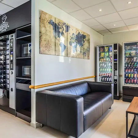 Ibis Budget Airport Hotel *
